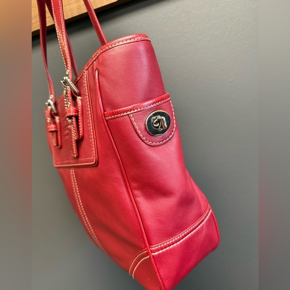 Coach F11396 Hampton Gallery Red Leather Tote Contrast White Stitch Handbag - Picture 4 of 6